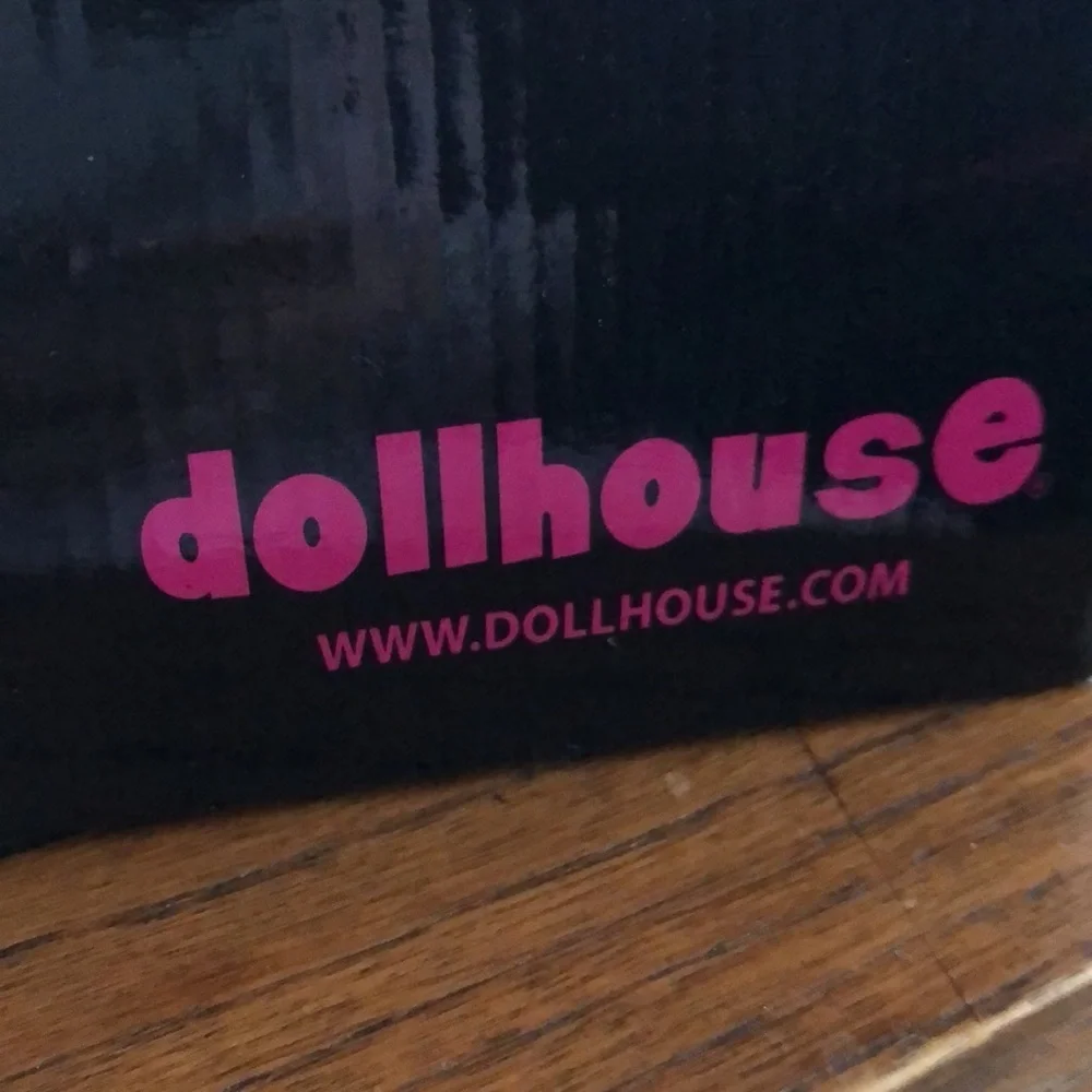 Dollhouse hot pink suede  wedge heels - Picture 8 of 9